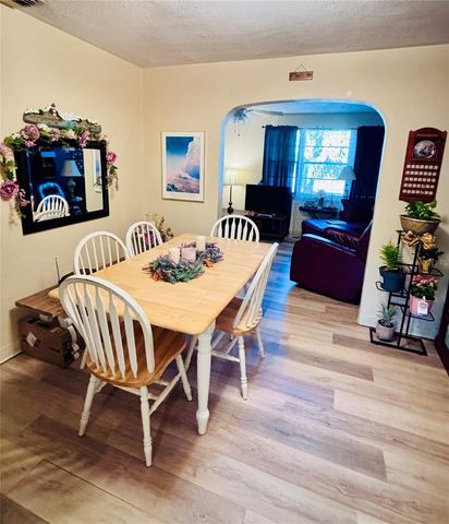 3137 NW 6TH STREET, Gainesville, FL 32609