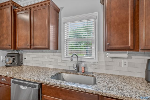 105 Andalusia Circle, Huntsville, AL 35811