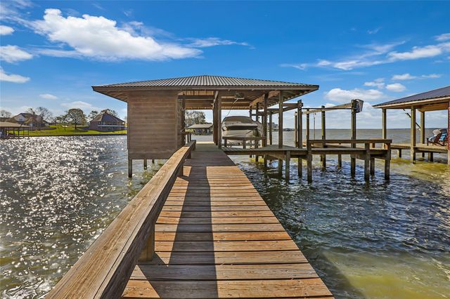 674 Dove Island, Livingston, TX 77351