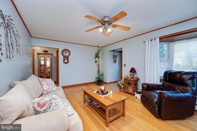 513 FRONTIER AVE, Reading, PA 19601