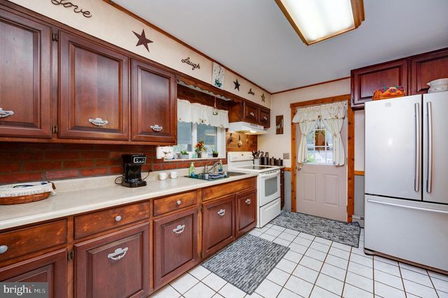 513 FRONTIER AVE, Reading, PA 19601