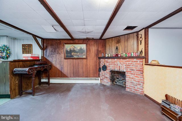 513 FRONTIER AVE, Reading, PA 19601