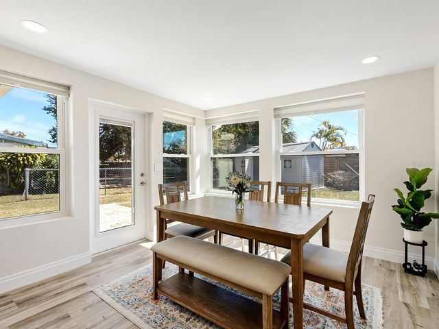 5354 KNOLLWOOD PLACE, Sarasota, FL 34232