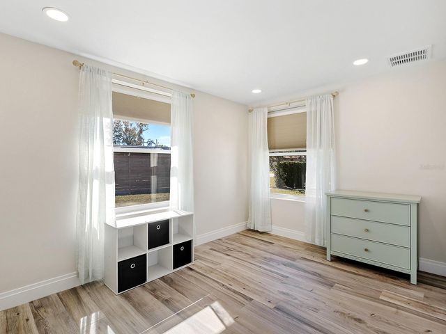 5354 KNOLLWOOD PLACE, Sarasota, FL 34232