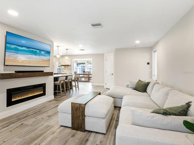 5354 KNOLLWOOD PLACE, Sarasota, FL 34232