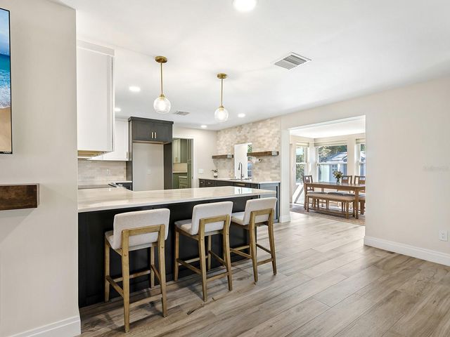 5354 KNOLLWOOD PLACE, Sarasota, FL 34232