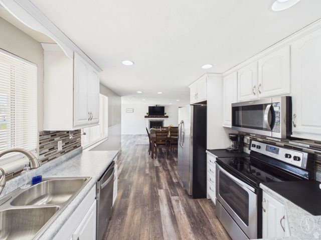 215 W 700 N, Clearfield, UT 84015