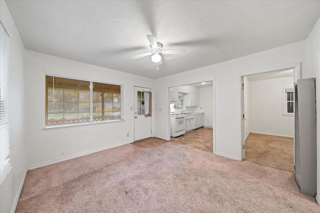 1411 Diamond Street, Anderson, CA 96007