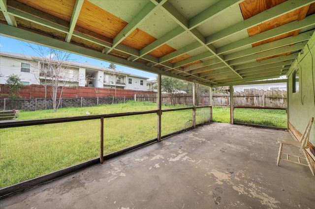 1411 Diamond Street, Anderson, CA 96007