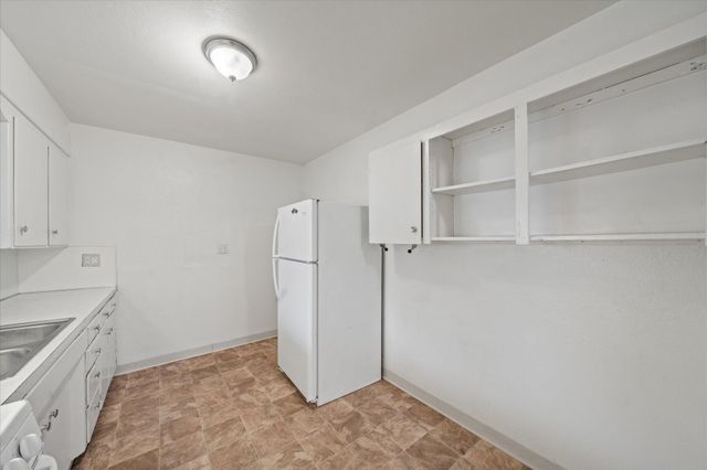 1411 Diamond Street, Anderson, CA 96007