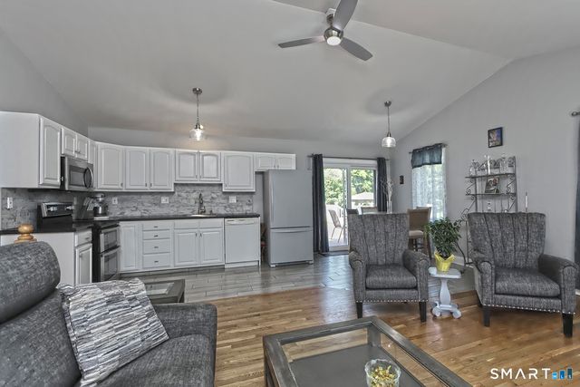3 Still Road, Oxford, CT 06478