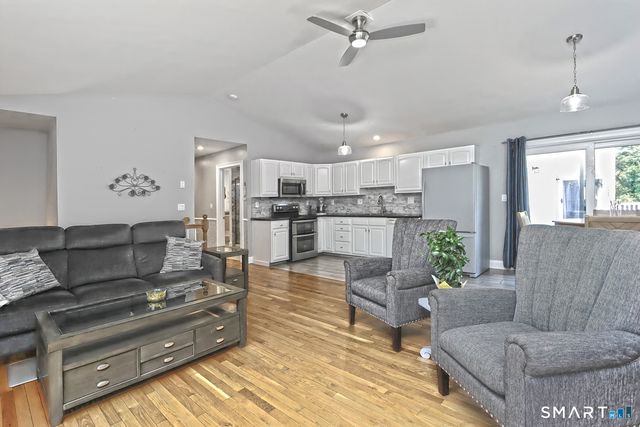3 Still Road, Oxford, CT 06478