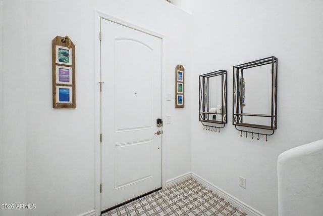 5100 E RANCHO PALOMA Drive 2052, Cave Creek, AZ 85331