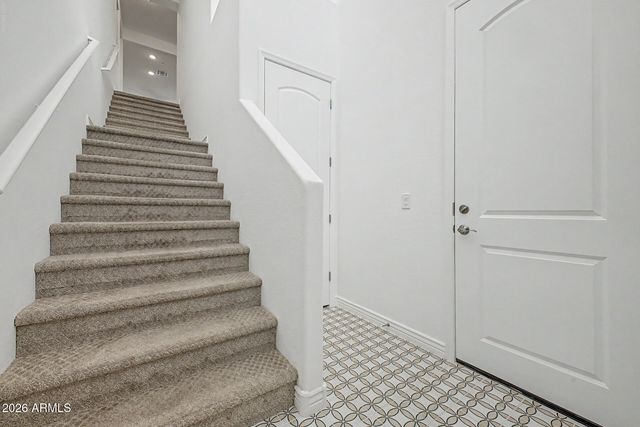5100 E RANCHO PALOMA Drive 2052, Cave Creek, AZ 85331