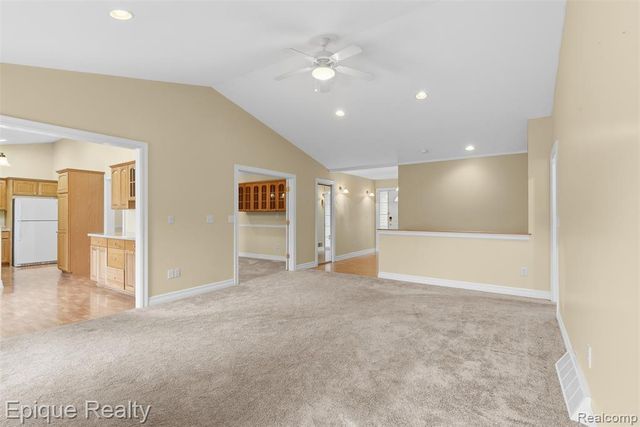1409 Meadow Green Lane, Linden, MI 48451