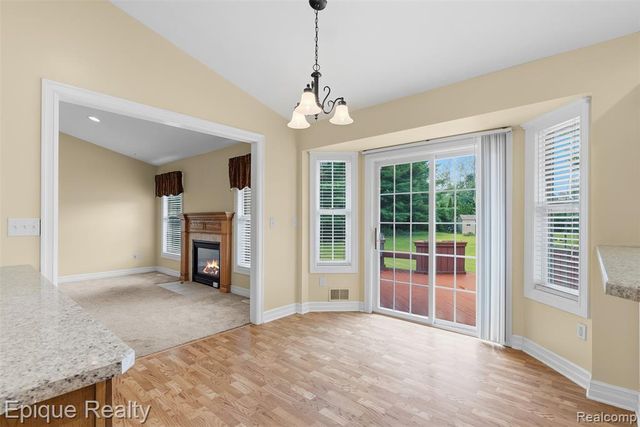 1409 Meadow Green Lane, Linden, MI 48451