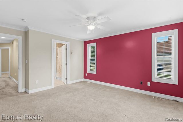 1409 Meadow Green Lane, Linden, MI 48451