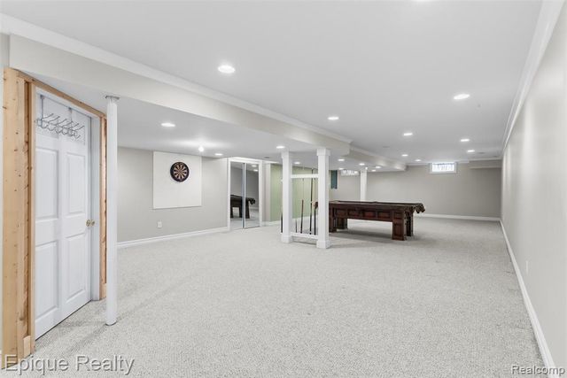1409 Meadow Green Lane, Linden, MI 48451