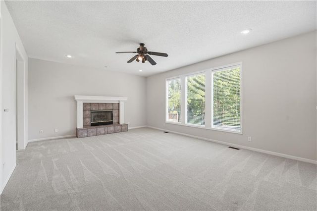8006 W 122nd Terrace, Overland Park, KS 66213