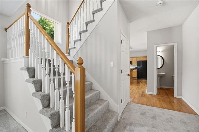 8006 W 122nd Terrace, Overland Park, KS 66213