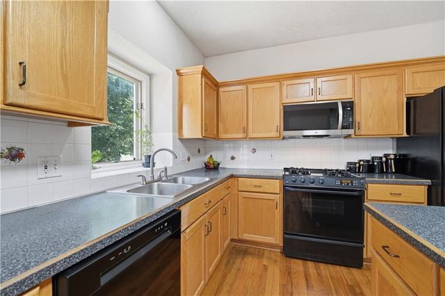 8006 W 122nd Terrace, Overland Park, KS 66213