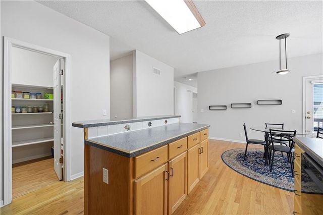 8006 W 122nd Terrace, Overland Park, KS 66213