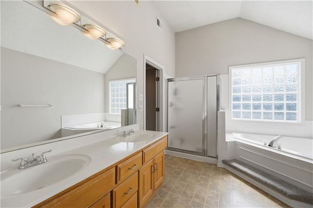8006 W 122nd Terrace, Overland Park, KS 66213