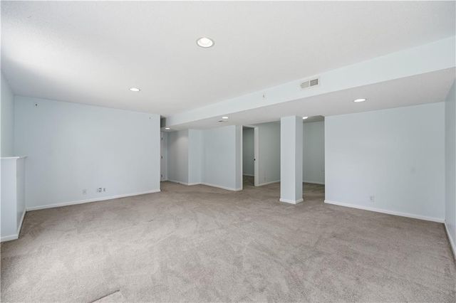 8006 W 122nd Terrace, Overland Park, KS 66213
