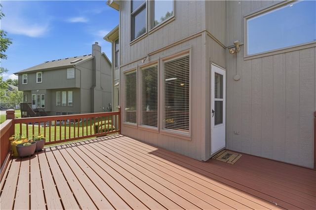 8006 W 122nd Terrace, Overland Park, KS 66213