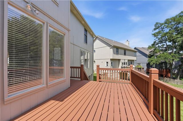 8006 W 122nd Terrace, Overland Park, KS 66213
