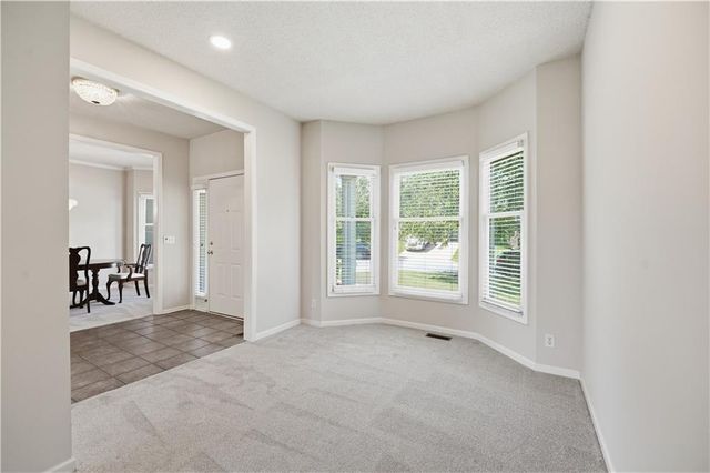 8006 W 122nd Terrace, Overland Park, KS 66213