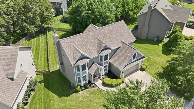 8006 W 122nd Terrace, Overland Park, KS 66213