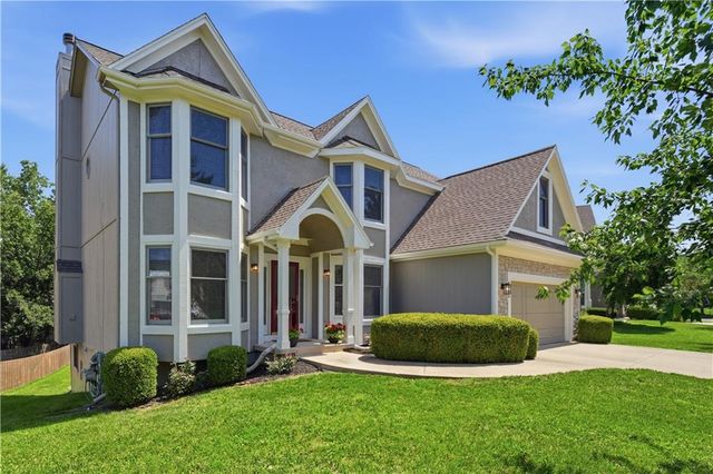 8006 W 122nd Terrace, Overland Park, KS 66213