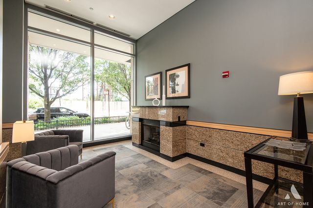1600 S Prairie Avenue 1301, Chicago, IL 60616