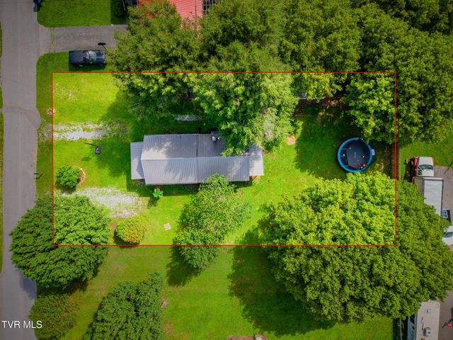 429 Tollett Street, Hampton, TN 37658