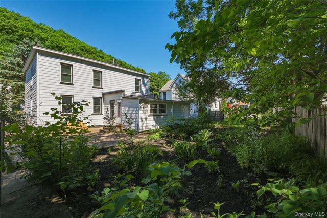 47 Hudson Street, Port Jervis, NY 12771