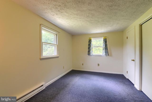 433 PLAINVIEW RD, Gettysburg, PA 17325