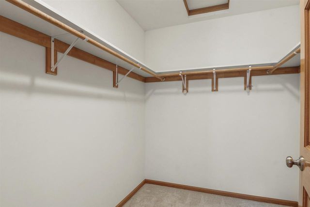 308 Skyland Way, Deerfield, WI 53531