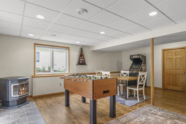 308 Skyland Way, Deerfield, WI 53531