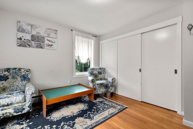 33 Putnam Hill Rd, Sutton, MA 01590