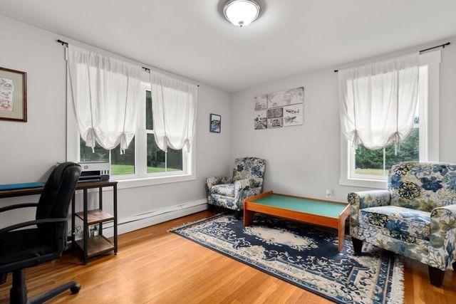 33 Putnam Hill Rd, Sutton, MA 01590