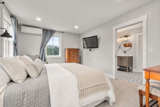 33 Putnam Hill Rd, Sutton, MA 01590