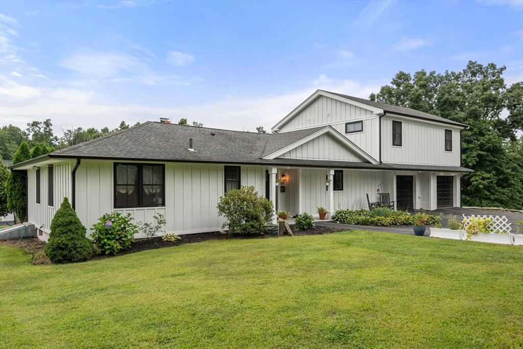 33 Putnam Hill Rd, Sutton, MA 01590