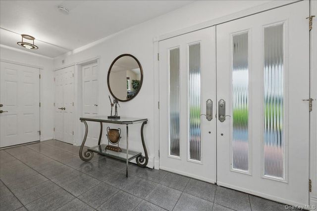 2461 Riviera Lane, Bellmore, NY 11710