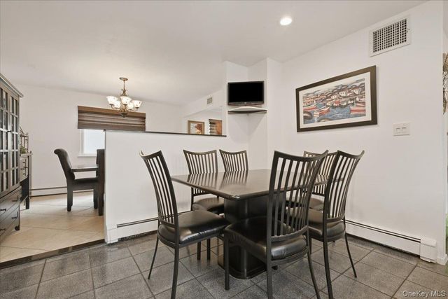 2461 Riviera Lane, Bellmore, NY 11710
