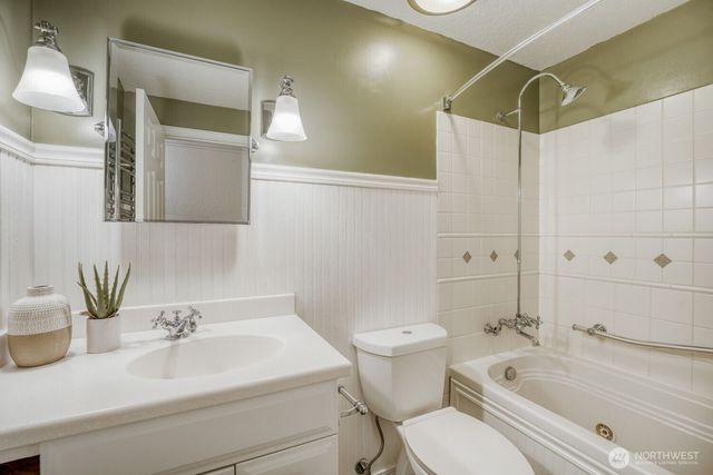 16928 17th Avenue SE, Bothell, WA 98012