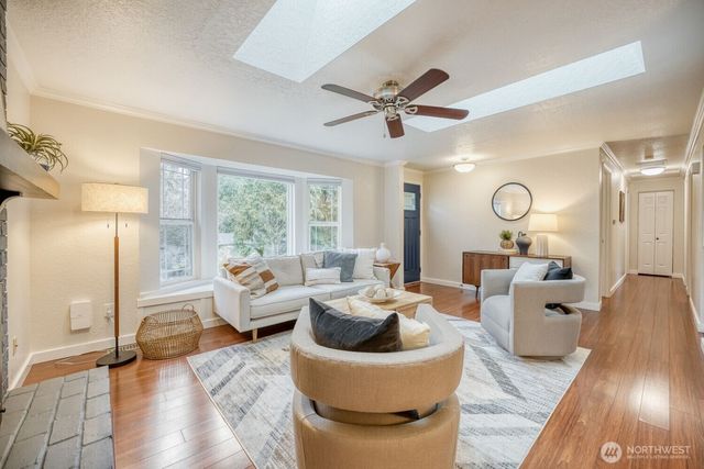 16928 17th Avenue SE, Bothell, WA 98012