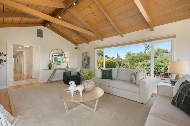 27133 Adonna Court, Los Altos Hills, CA 94022