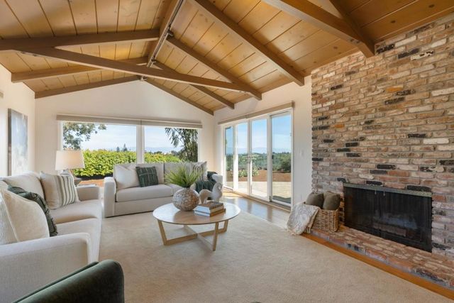 27133 Adonna Court, Los Altos Hills, CA 94022