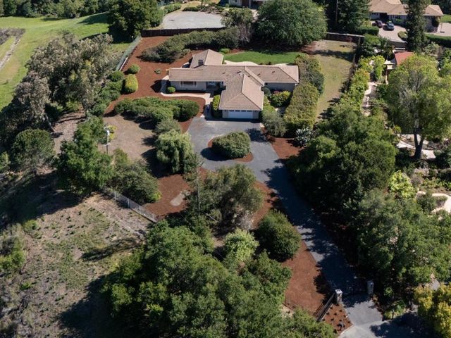 27133 Adonna Court, Los Altos Hills, CA 94022